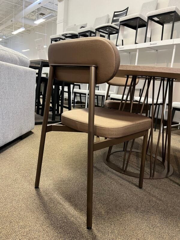 Calypso Round Dining Table by Amisco - Image 3